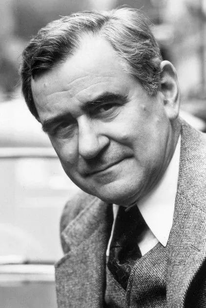 Portrait de George Baker