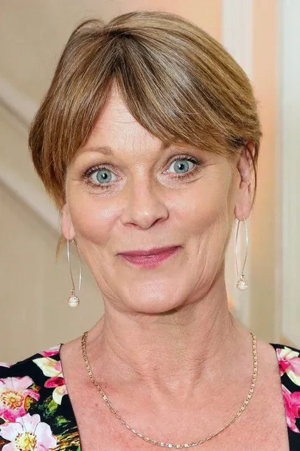 Portrait de Samantha Bond