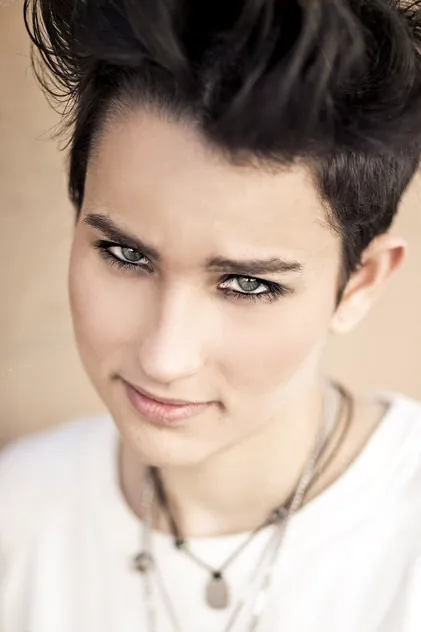 Portrait de Bex Taylor-Klaus