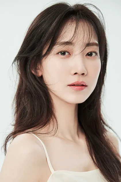 Portrait de Shin Hyun-been