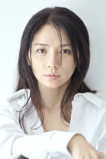 Portrait de 野波麻帆