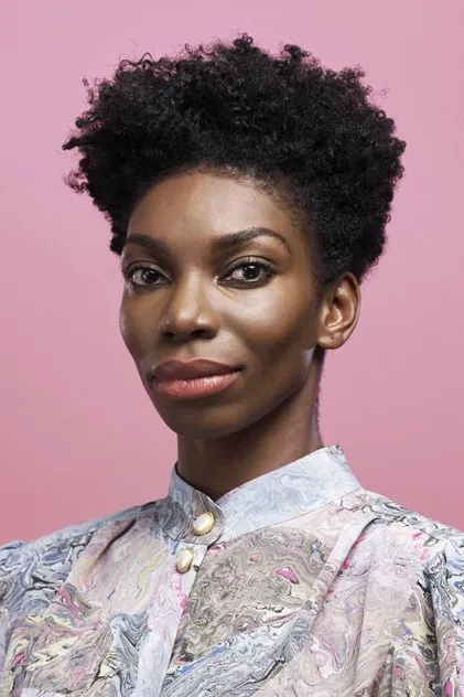 Portrait de Michaela Coel