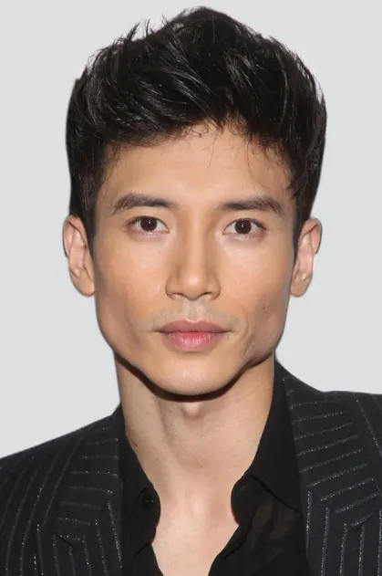 Portrait de Manny Jacinto