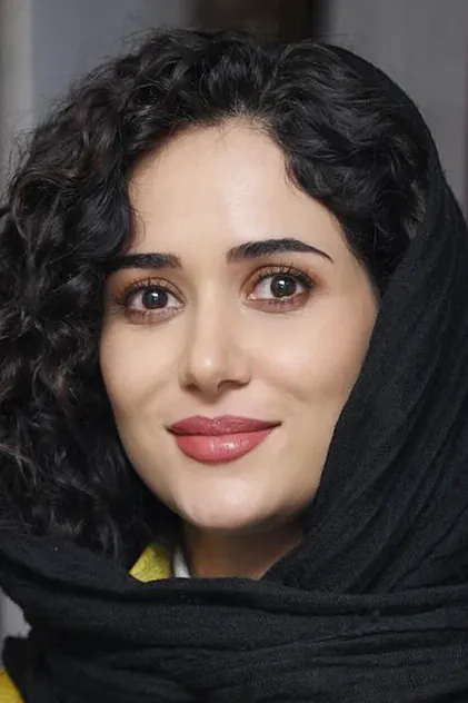 Portrait de پریناز ایزدیار