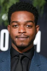 Portrait de Stephan James