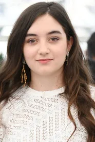 Portrait de Luàna Bajrami