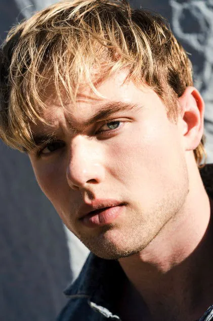 Portrait de Garrett Wareing