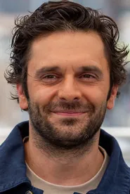 Portrait de Pio Marmaï