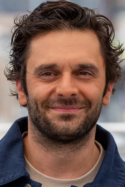 Portrait de Pio Marmaï