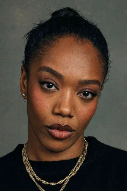 Portrait de Naomi Ackie