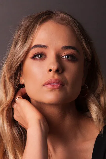 Portrait de Raechelle Banno