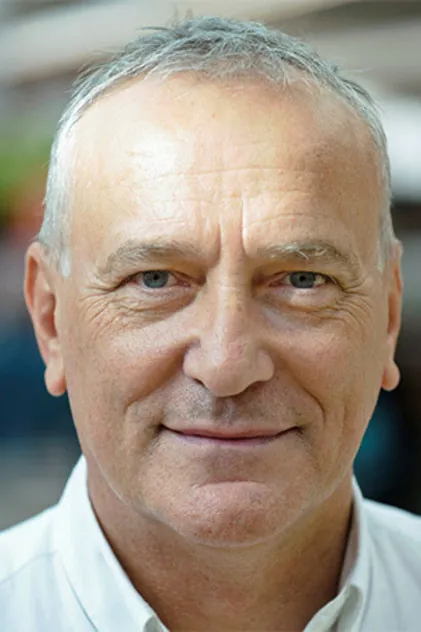 Portrait de Simon Greenall