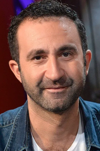 Portrait de Mathieu Madénian