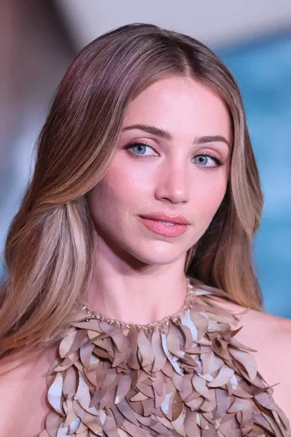 Portrait de Emily Rudd
