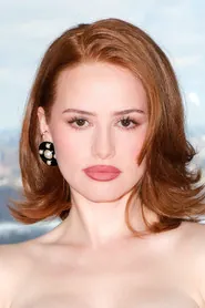 Portrait de Madelaine Petsch