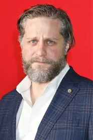 Portrait de Joe Tippett
