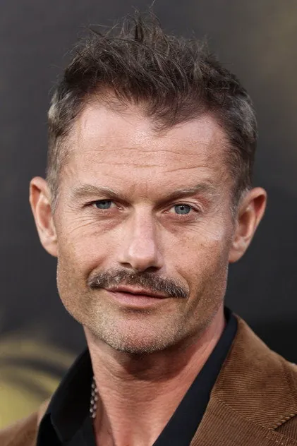 Portrait de James Badge Dale