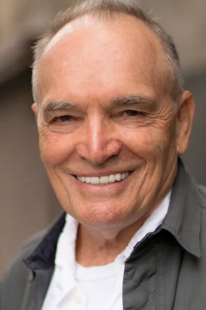 Portrait de Tom Bower