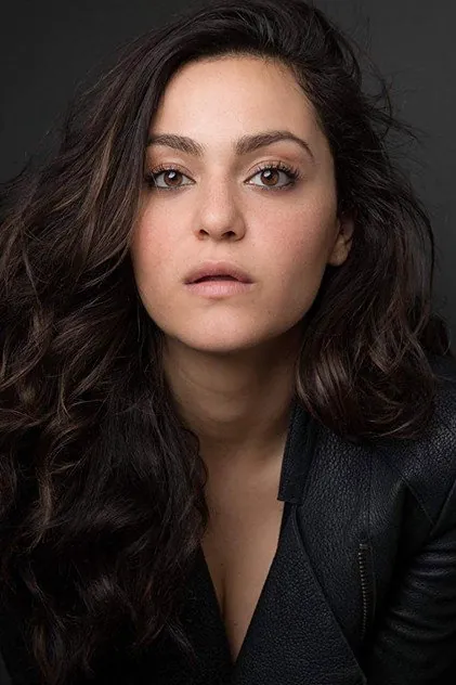 Portrait de May Calamawy