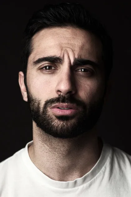 Portrait de Lee Majdoub