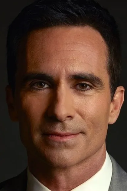 Portrait de Nestor Carbonell