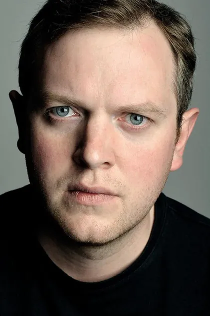 Portrait de Miles Jupp