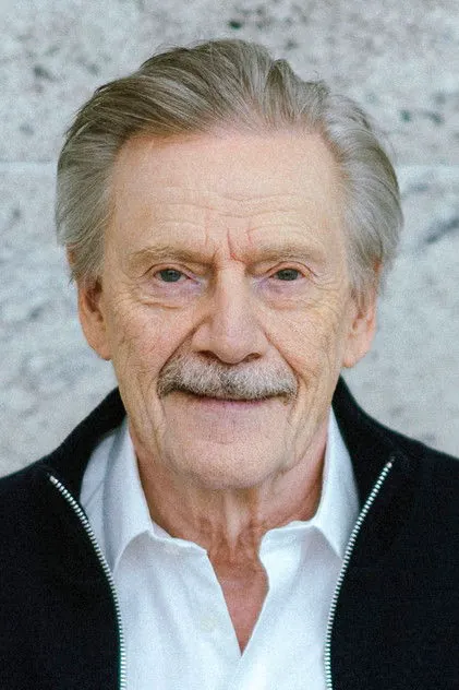 Portrait de Jesper Christensen