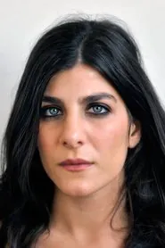 Portrait de Mina Kavani