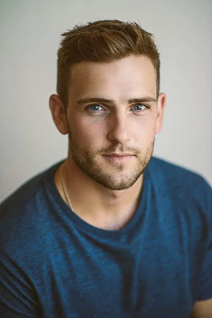 Portrait de Travis Nelson