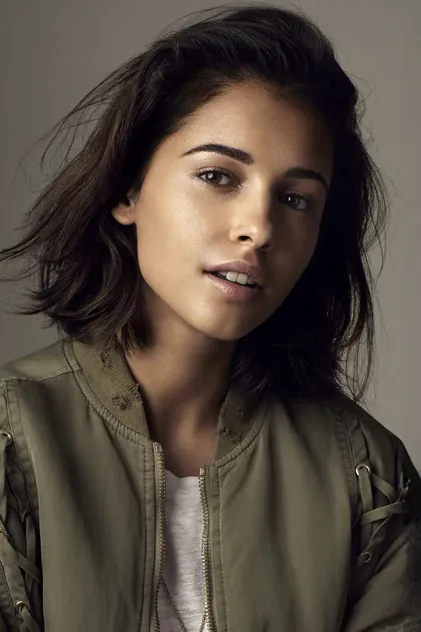 Portrait de Naomi Scott