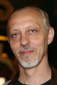 Portrait de Tom Novembre