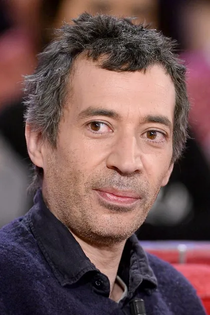 Portrait de Éric Elmosnino