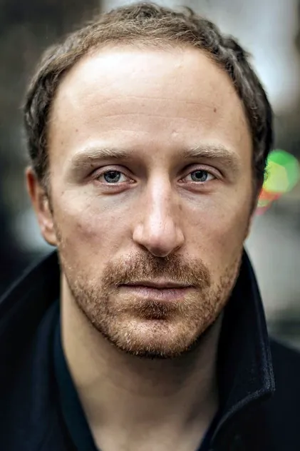 Portrait de Etienne Guillou-Kervern