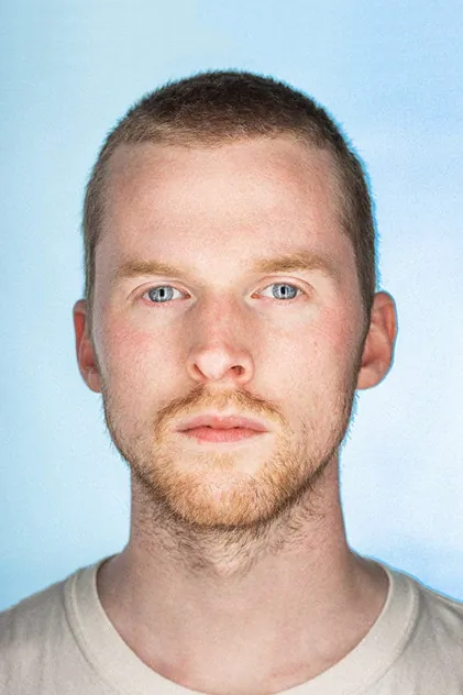Portrait de Logan Hawkes