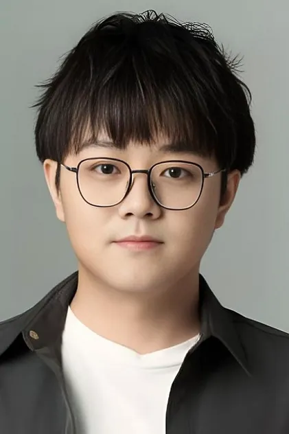 Portrait de Liangwei Hu