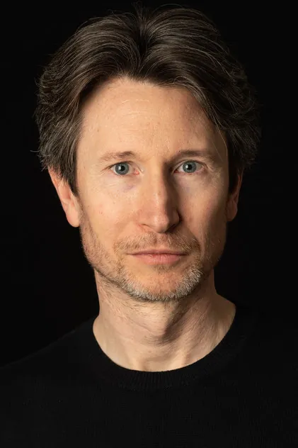 Portrait de Jonathan Aris