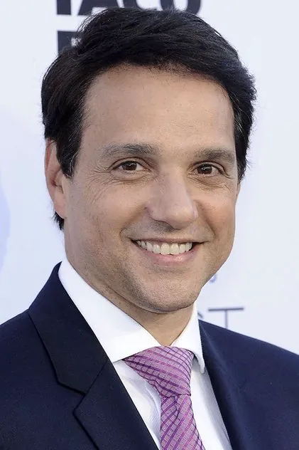 Portrait de Ralph Macchio