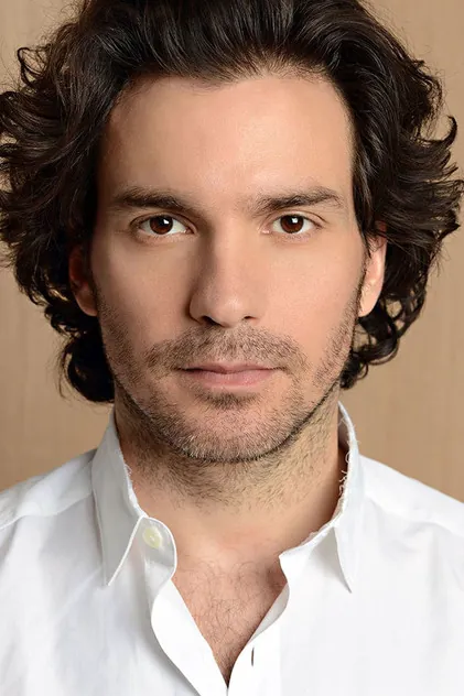 Portrait de Santiago Cabrera