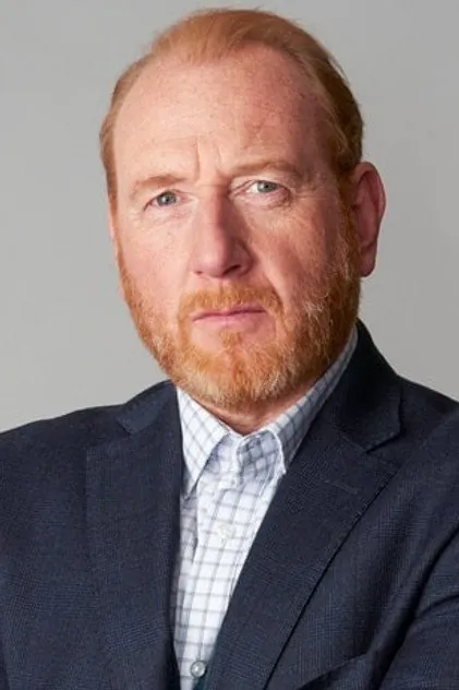 Portrait de Adrian Scarborough