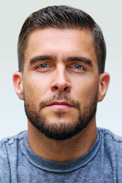 Portrait de Josh Segarra