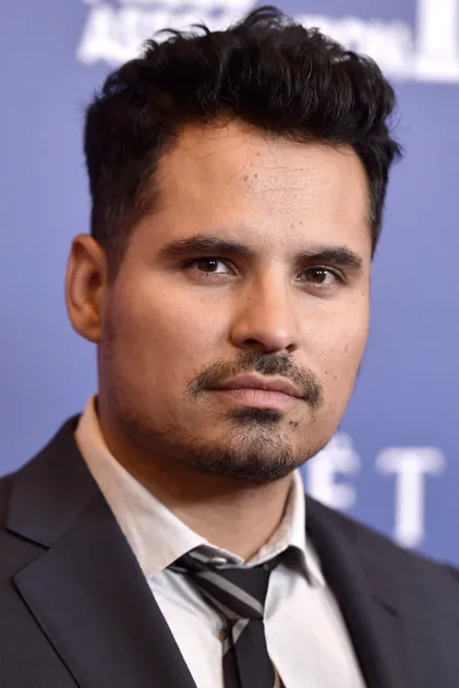 Portrait de Michael Peña