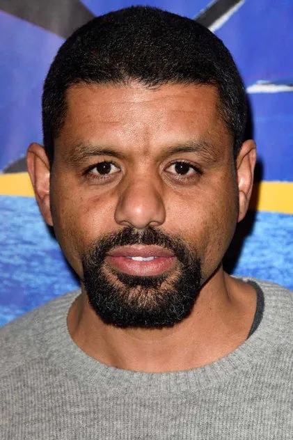 Portrait de Youssef Hajdi
