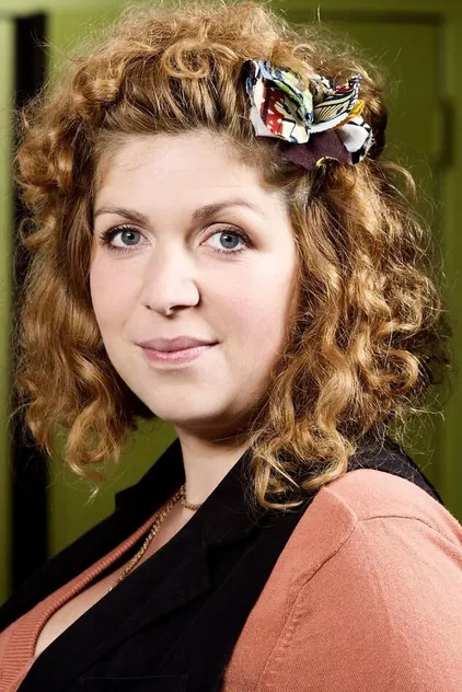 Portrait de Baya Kasmi