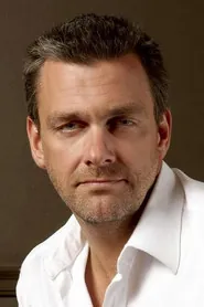 Portrait de Ray Stevenson