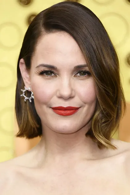 Portrait de Leslie Bibb