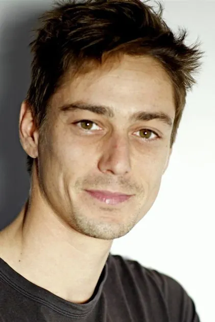 Portrait de Adrien Jolivet