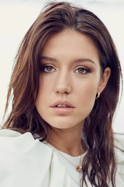 Portrait de Adèle Exarchopoulos