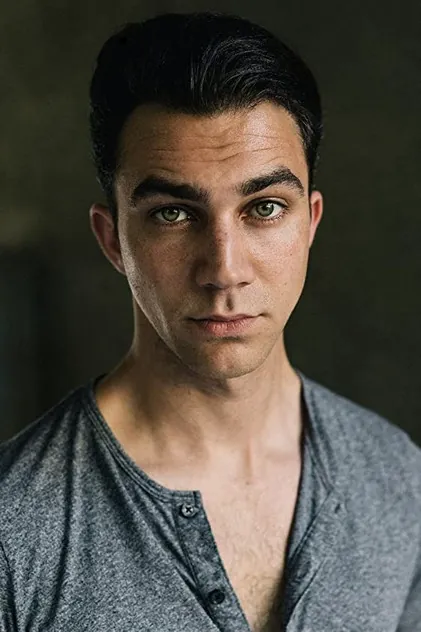 Portrait de Luke Brandon Field