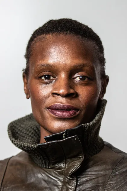 Portrait de Okwui Okpokwasili