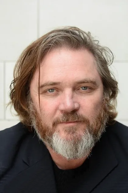 Portrait de Alex Ferns